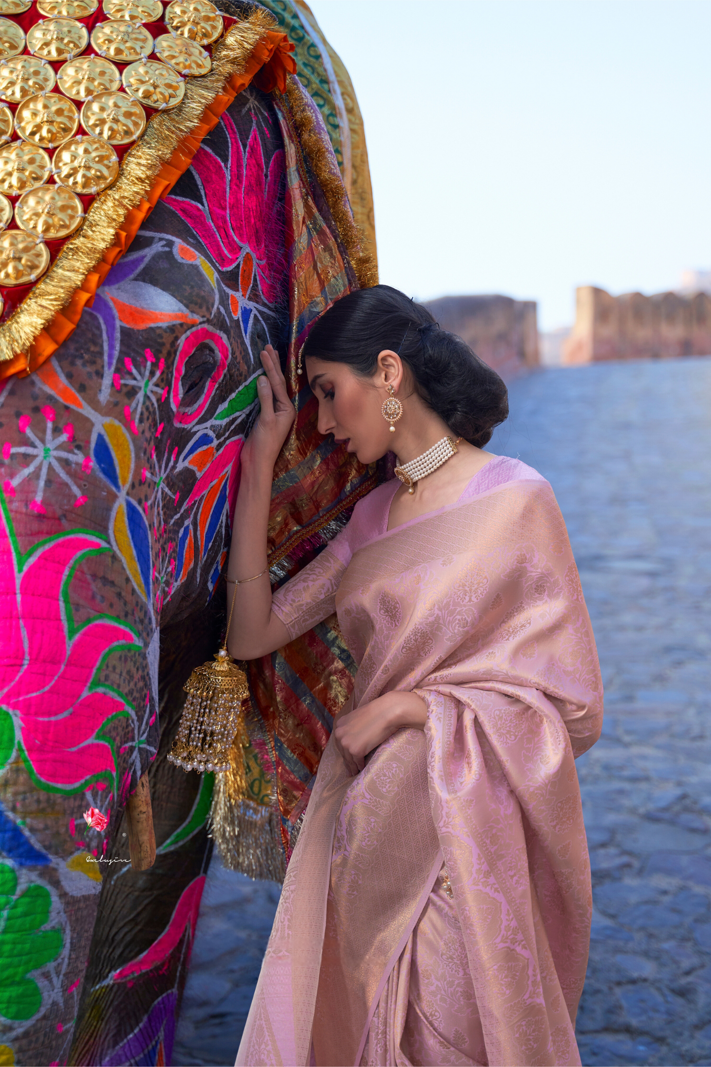 Light Lavender Lavish Banarasi Handloom Silk Saree with Tassels Pallu