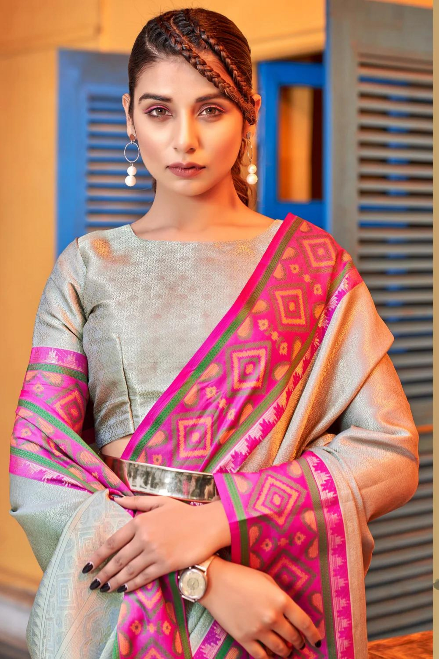 Gray Pink Soft Silk Saree with Geometric Woven Border