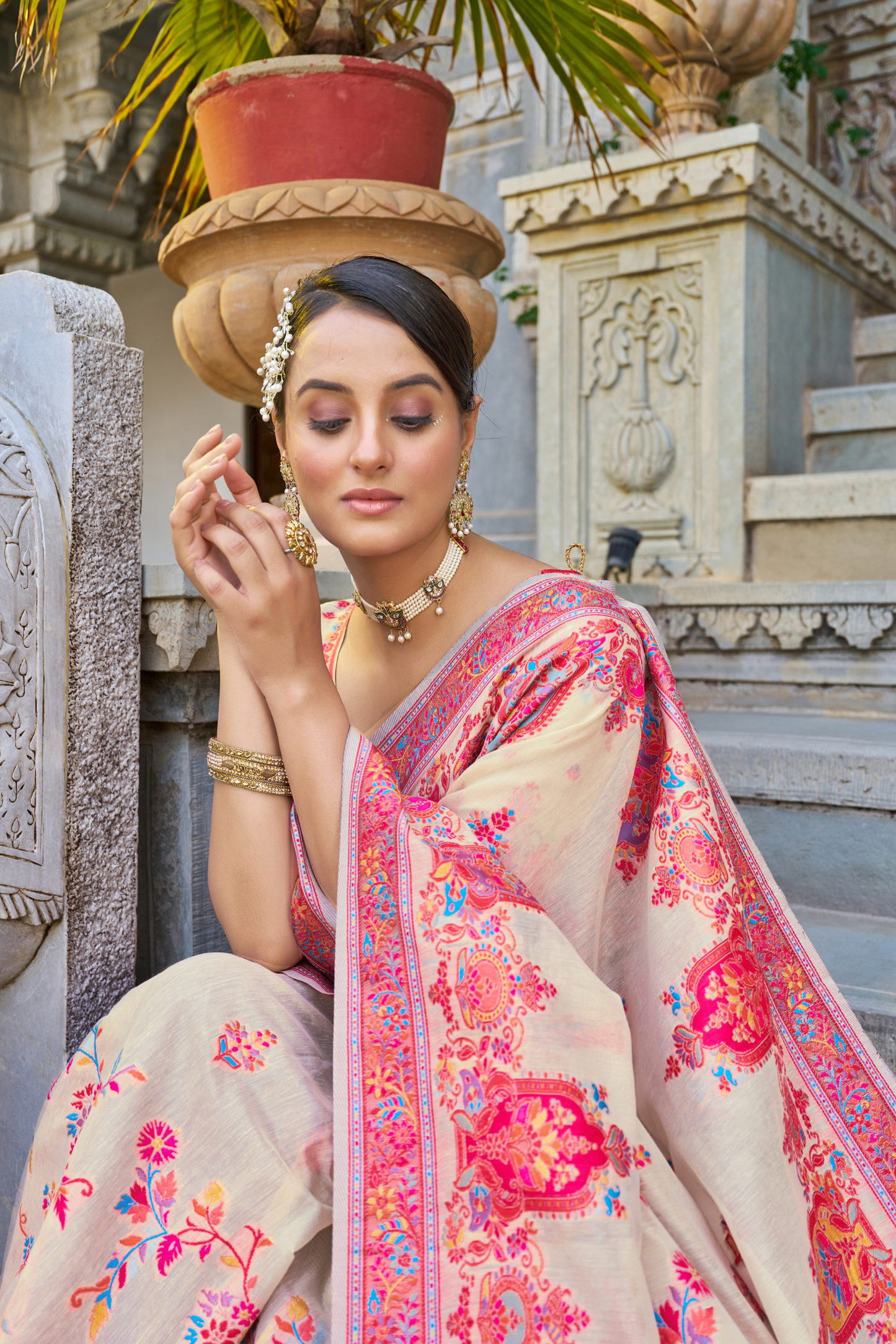 Beige Pink Cotton Pashmina Silk Saree with Floral Design