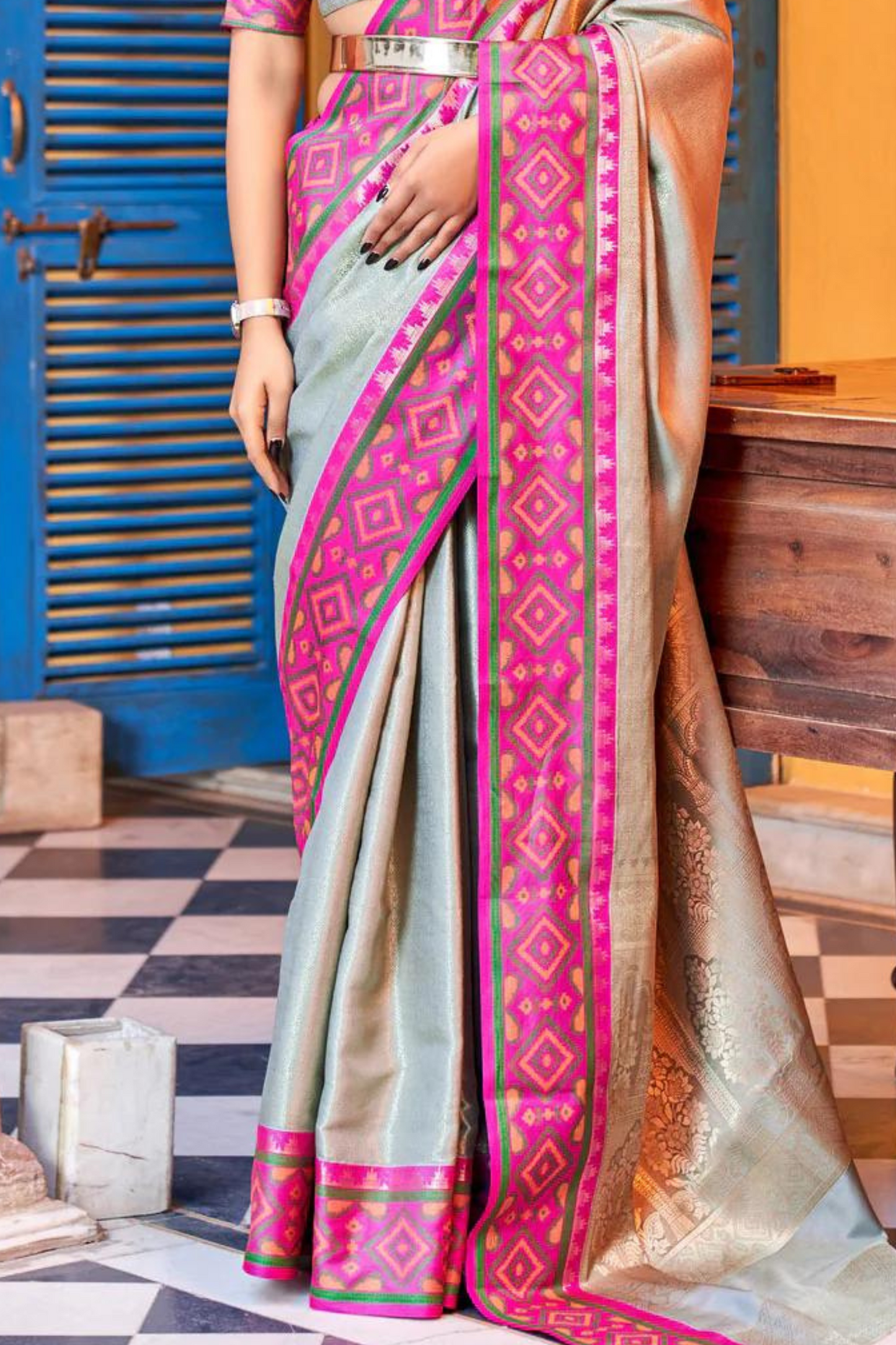 Gray Pink Soft Silk Saree with Geometric Woven Border