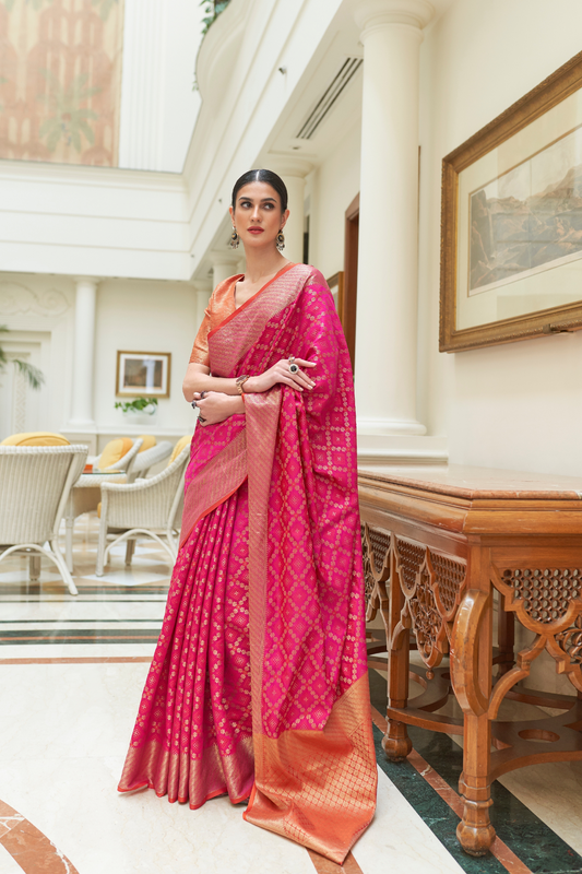 Punch Pink Exquisite Patola Silk Saree with Handloom Weaving