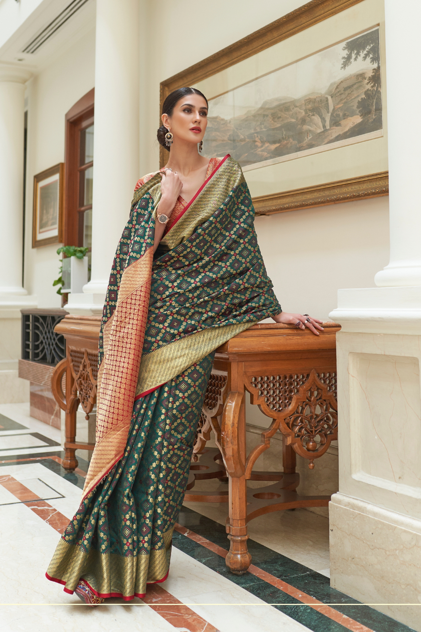 Seaweed Green Exquisite Patola Silk Saree with Handloom Weaving