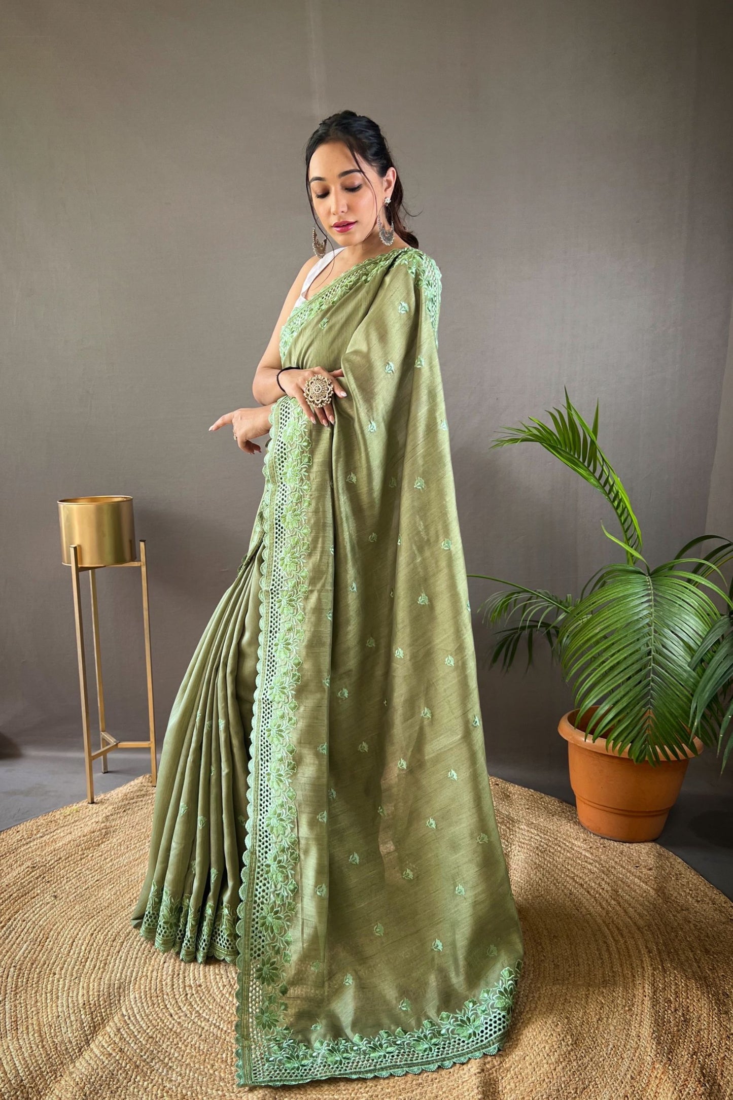 Mehndi Green Matka Soft Silk Saree with Floral Cutwork Border