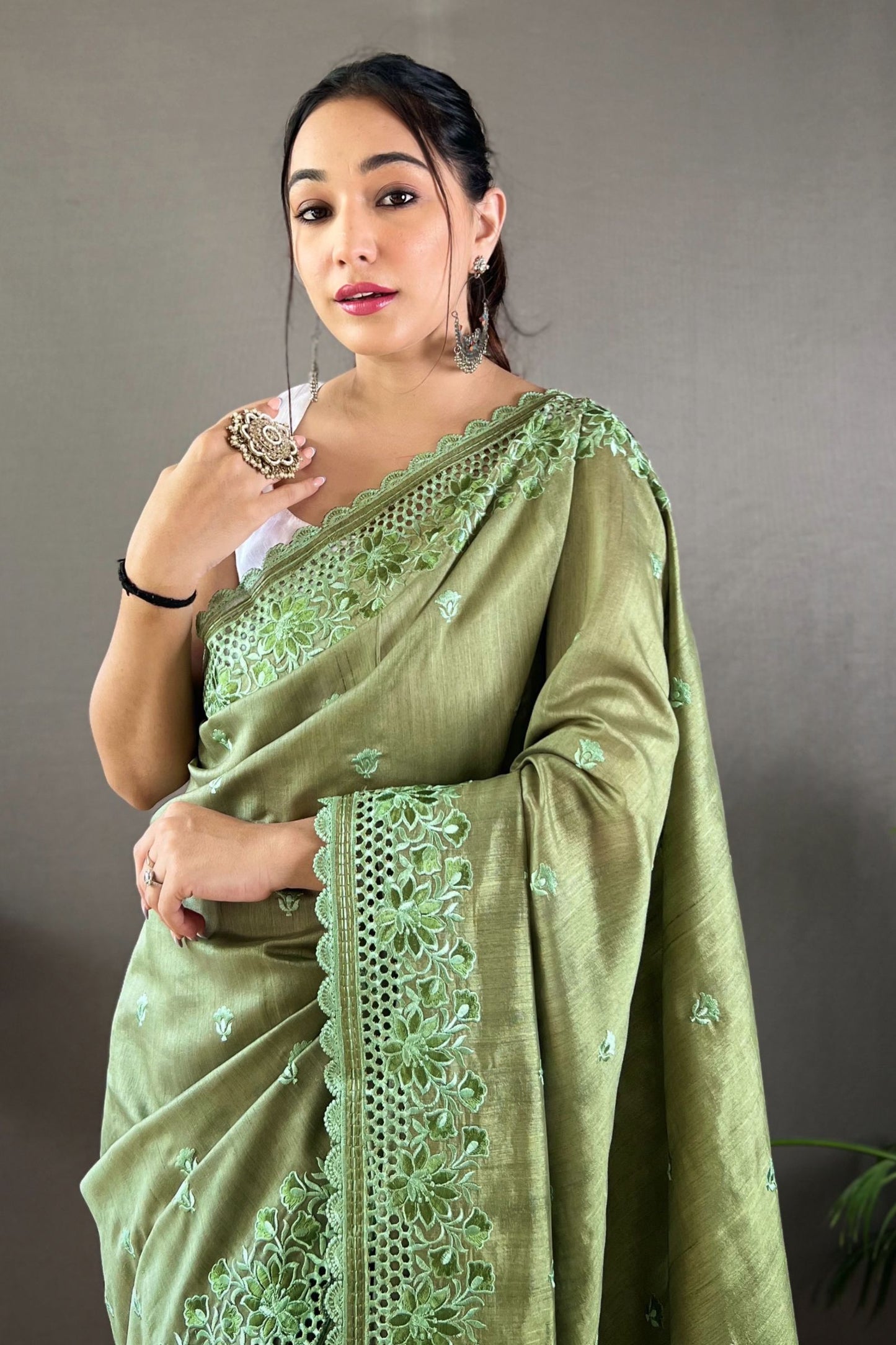 Mehndi Green Matka Soft Silk Saree with Floral Cutwork Border