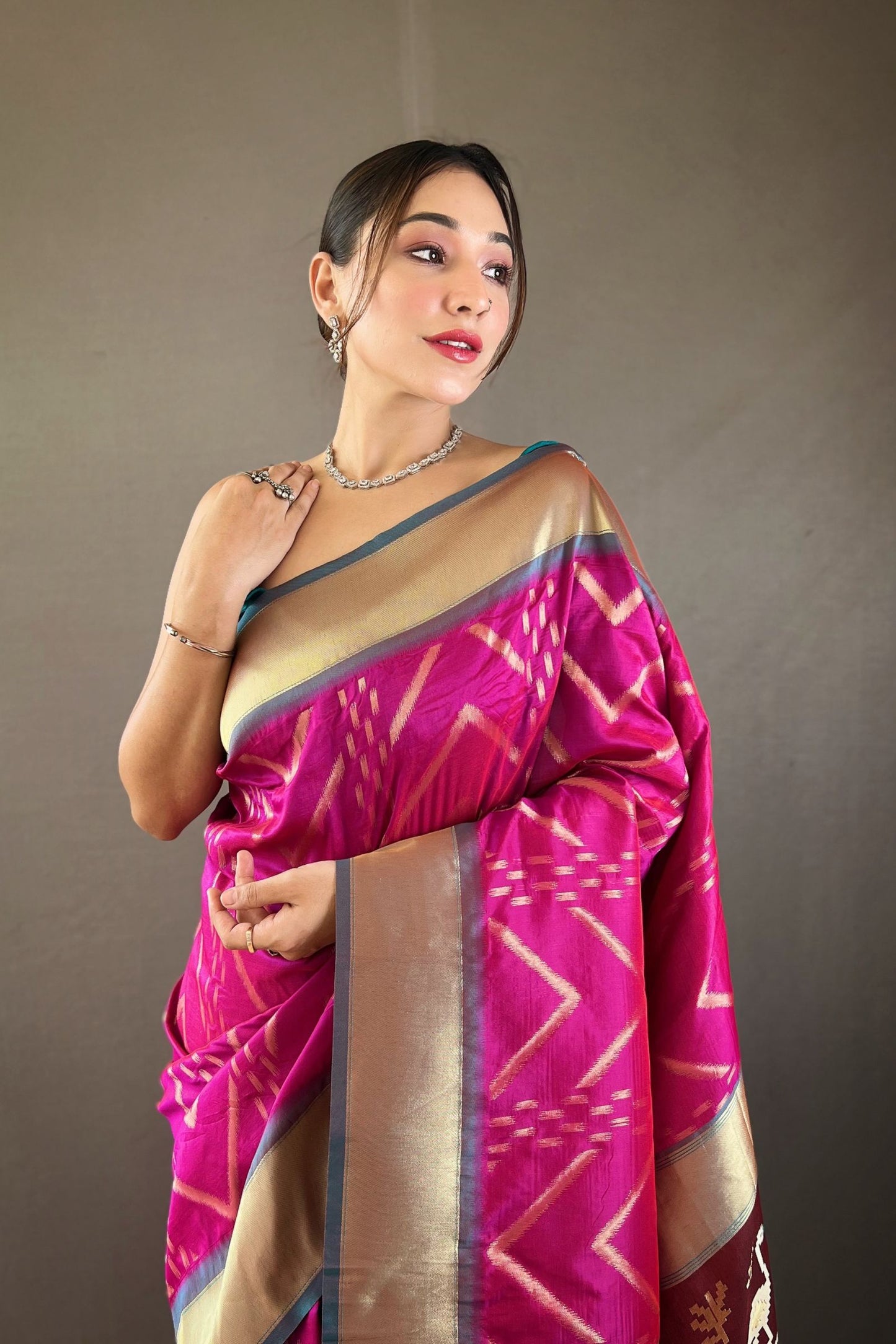 Fuchsia Zig Zag Zari Soft Silk Saree