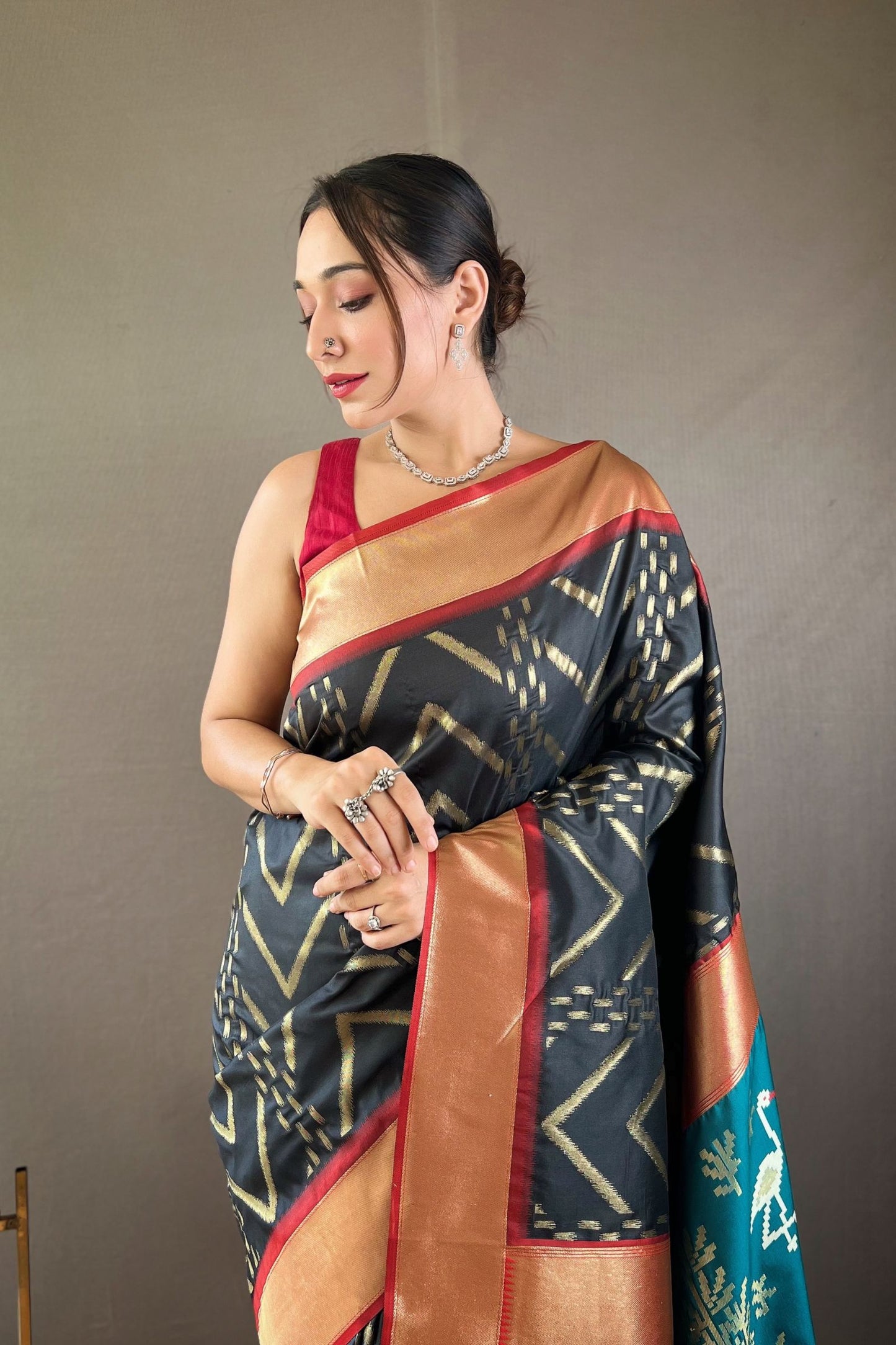 Steel Grey Zig Zag Zari Soft Silk Saree