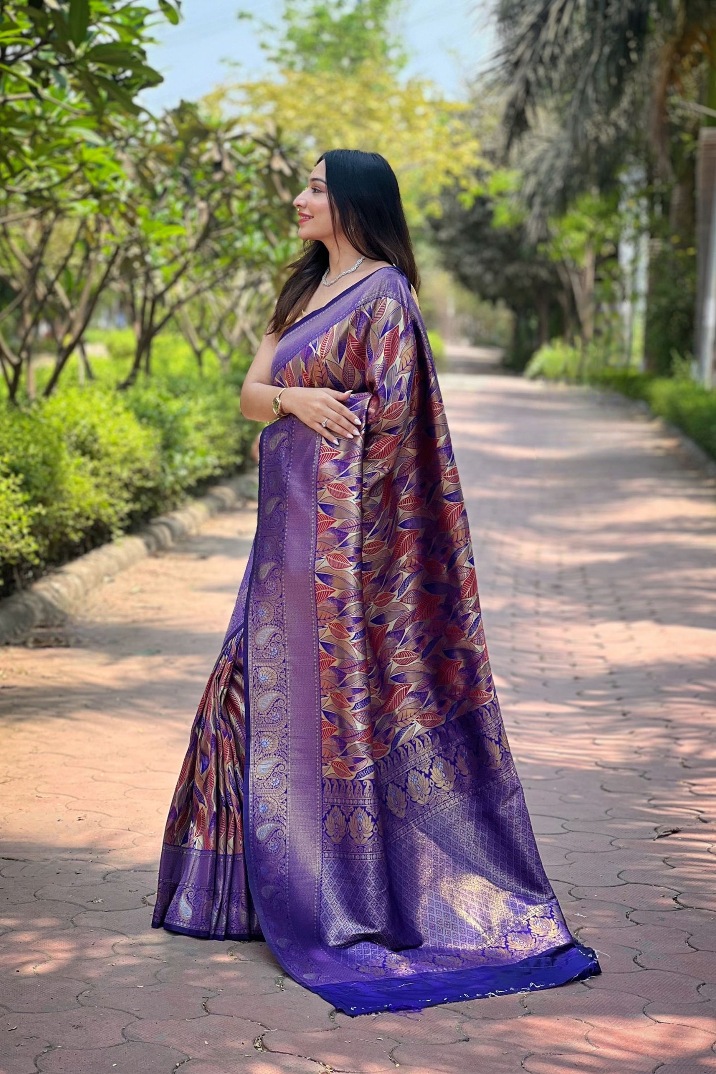 Violet Kanchipattu Silk Saree